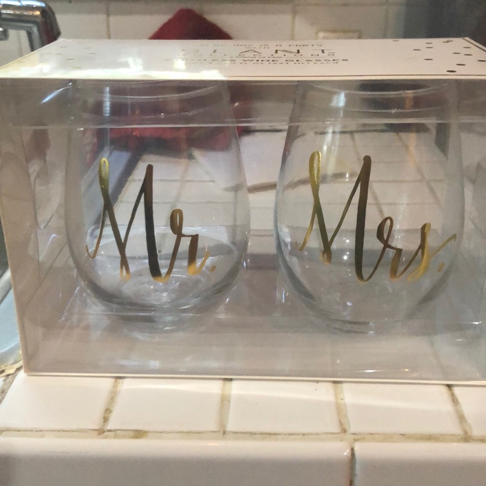 Mr & Mrs Wine Glasses